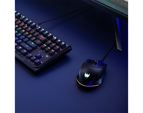 Predator Cestus 335 Gaming Muis